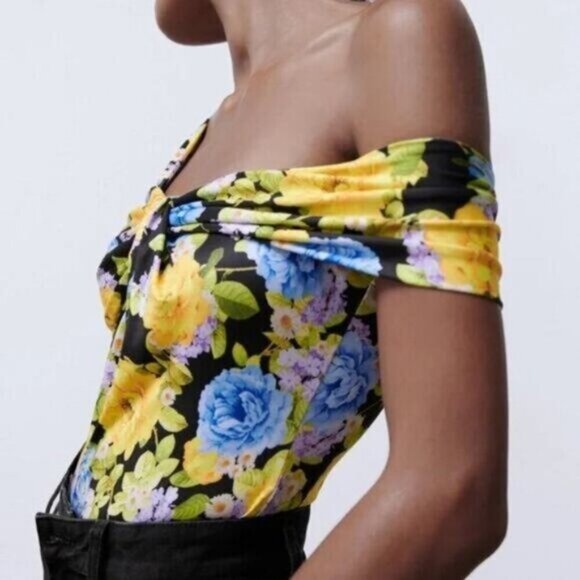 NEW ZARA Printed Knot Floral Bodysuit Size Small - Picture 3 of 9